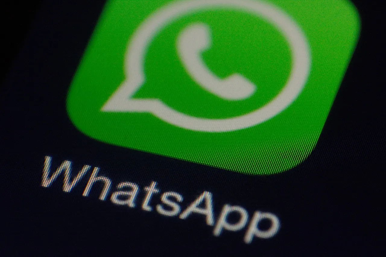 Crítica de empregado em Whatsapp não justifica justa causa