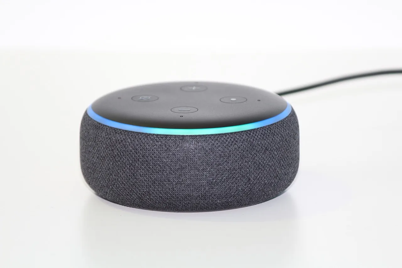 Amazon sacrifica la privacidad en favor del nuevo Alexa+