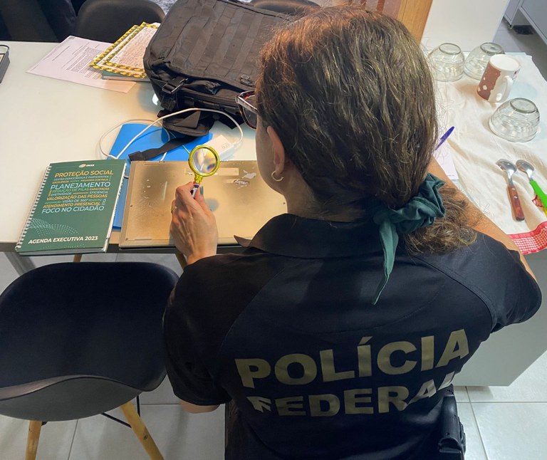 Operação policial mira grupo que burlava biometria facial no GOV.BR 1 policia federal